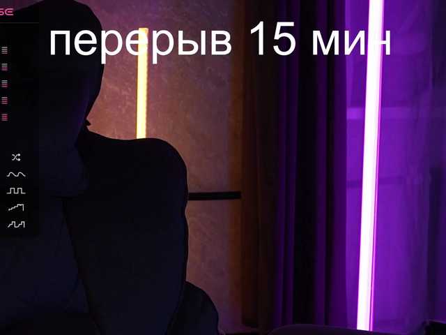 Kj Polly online show from May 25, 8:42 pm