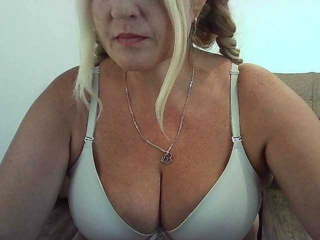 Multiply-orgazm online show from July 31, 9:37 am
