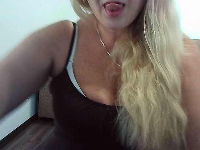 Multiply-orgazm online show from August 1, 6:52 am