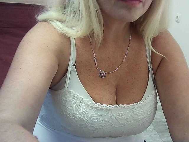 Multiply-orgazm online show from August 12, 8:38 am