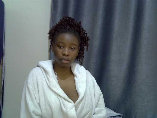 Mummygirl online show from August 15, 11:30 pm