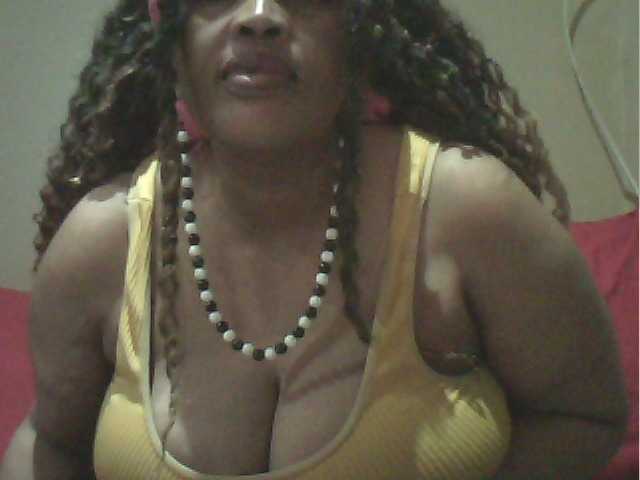 MyDDBOOBIES online show from August 5, 6:39 pm