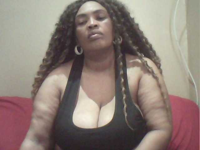 MyDDBOOBIES online show from August 7, 6:35 am