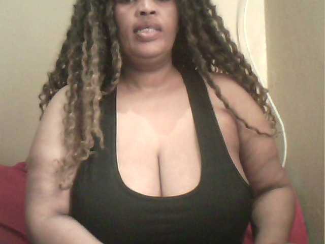 MyDDBOOBIES online show from August 14, 1:37 pm