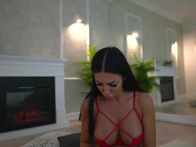 MyaBlack online show from August 15, 6:06 am