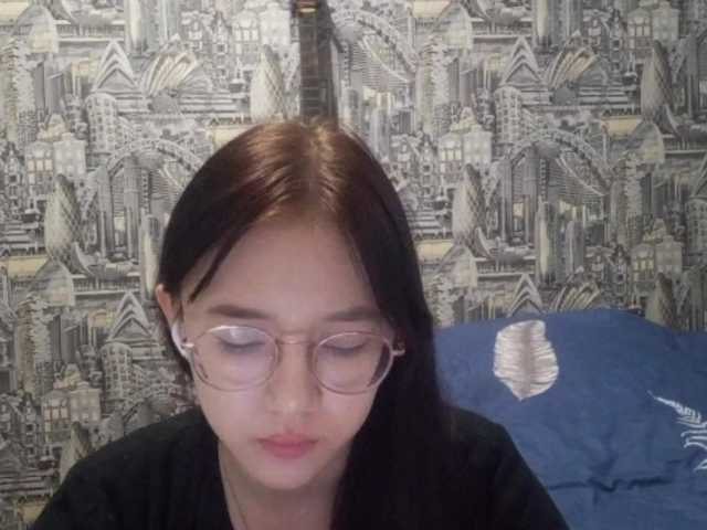 MyrleHenggeler online show from August 12, 4:31 pm