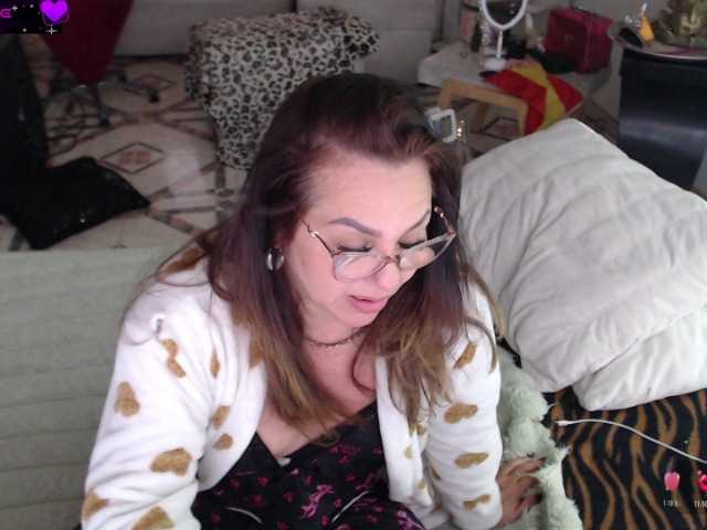 Myrnasexxx online show from August 12, 11:45 am