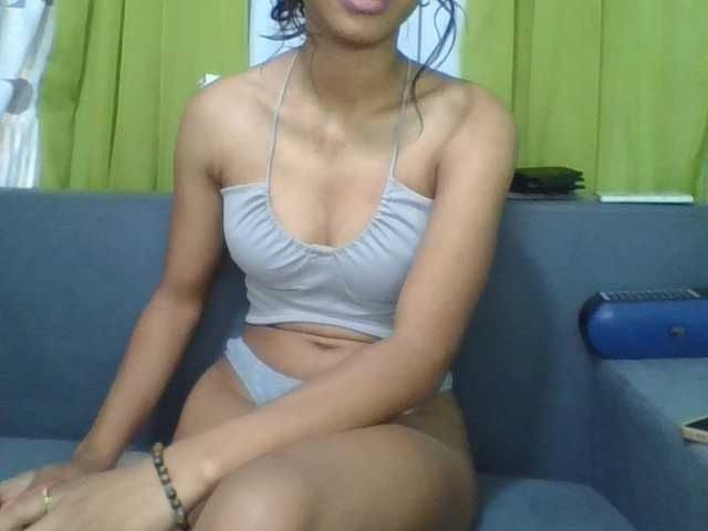 Uriel online show from August 8, 7:19 am