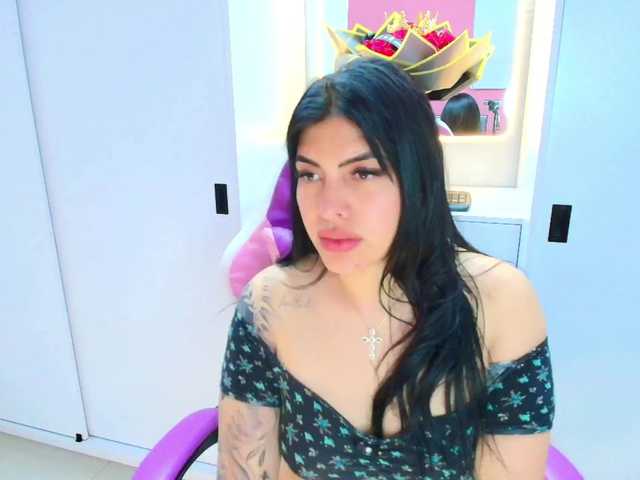 NAOMIAMAZING01 online show from August 11, 10:45 pm