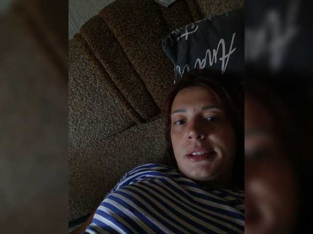 Malvina20 25 online show from July 27, 6:08 am