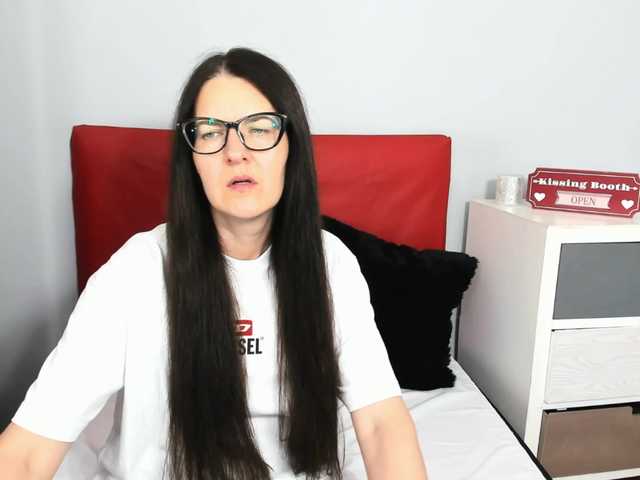 NadiaAmore online show from July 8, 3:27 pm