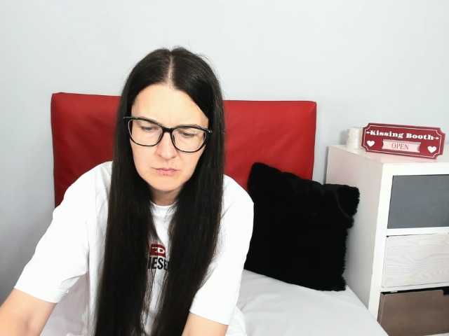 NadiaAmore online show from July 9, 3:50 pm