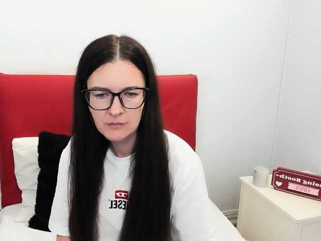 NadiaAmore online show from July 20, 6:55 pm
