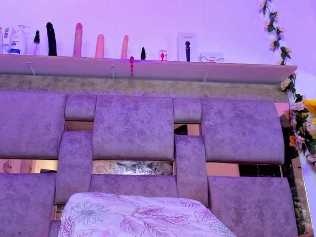 Natasha-Adams online show from August 7, 2:55 am