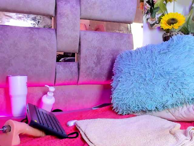 Natasha-Adams online show from August 10, 11:39 pm