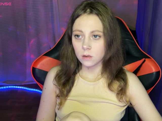 Natural-babe666 online show from July 28, 8:04 pm