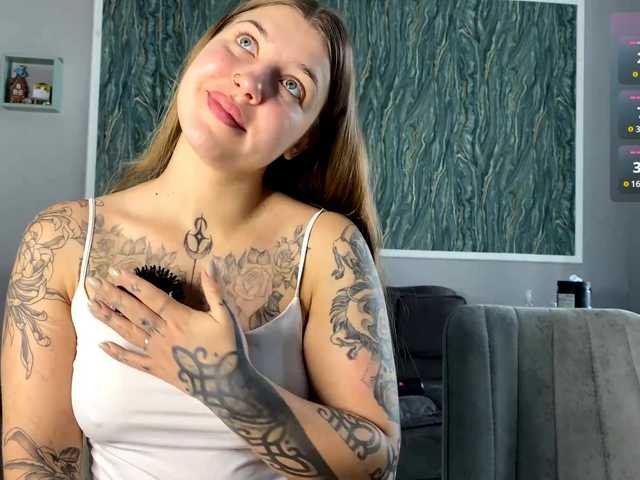 Naughty-Mailey online show from August 5, 3:48 am