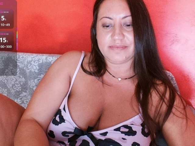 Naughtyh online show from August 17, 8:25 pm