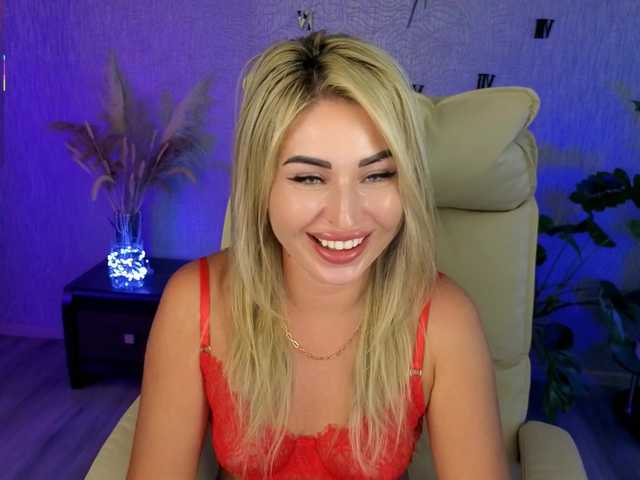 NikaStill online show from August 15, 5:33 am