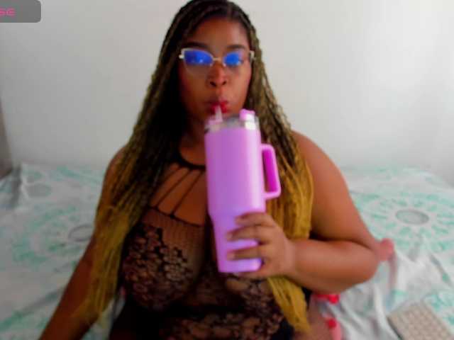 NinaaGrey online show from August 30, 3:12 pm