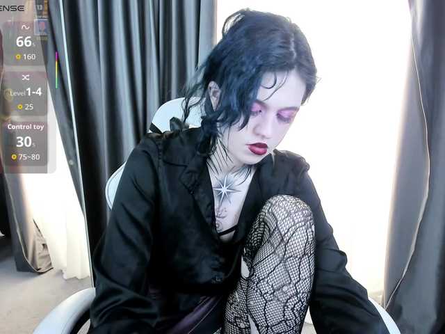 NoelleGothicShadow online show from April 9, 10:36 pm