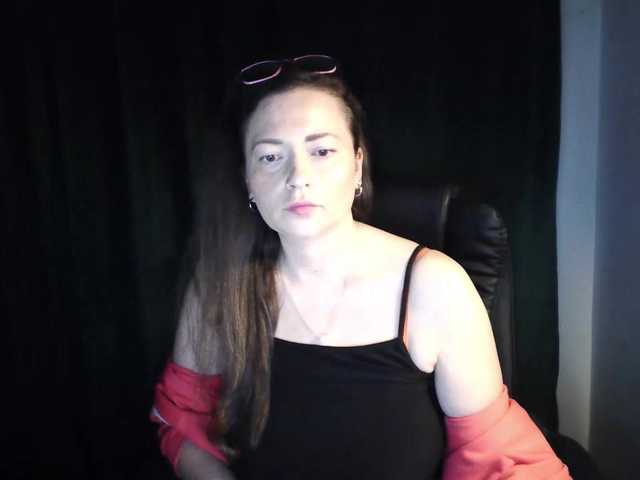NoraHot online show from August 4, 8:50 pm