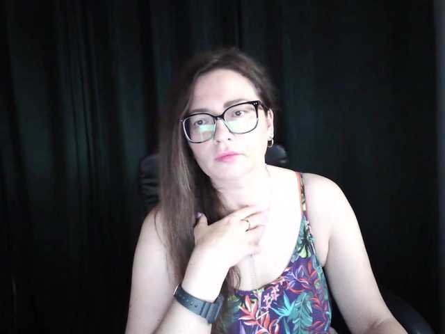 NoraHot online show from August 6, 12:15 pm