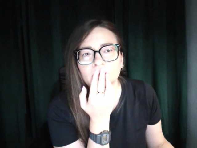 NoraHot online show from August 13, 8:45 pm