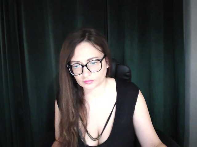 NoraHot online show from August 14, 10:30 am