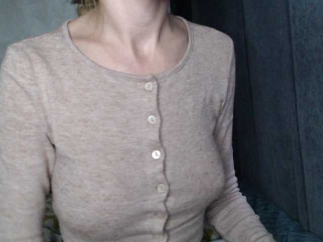 NoraSweet online show from August 7, 12:49 pm