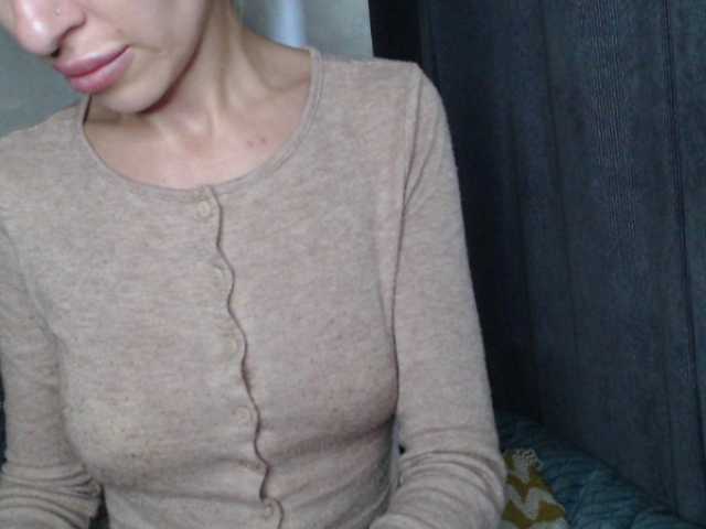 NoraSweet online show from August 11, 9:44 am