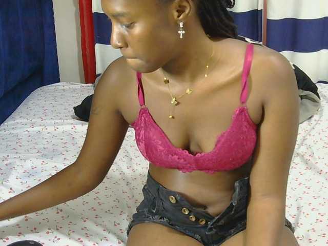Nyangisexy1 online show from August 14, 4:16 am