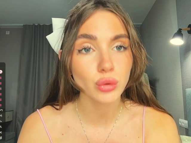 NydiaFuelling online show from August 8, 4:07 pm