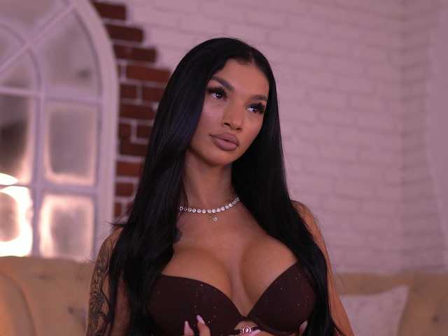 NyssaSky online show from August 14, 6:33 pm
