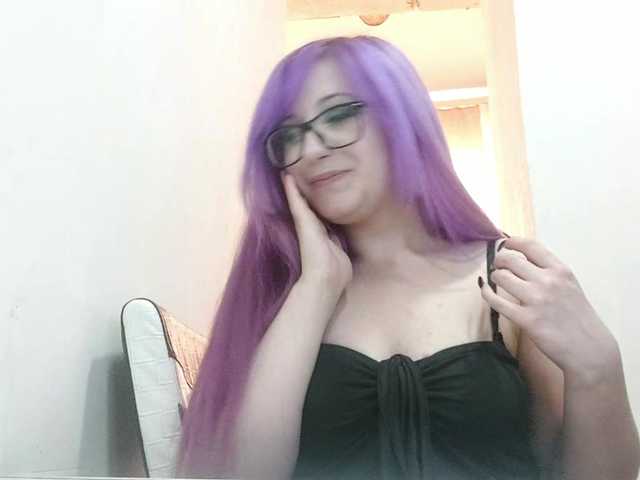 OdeliaPyeatt online show from August 12, 4:26 am