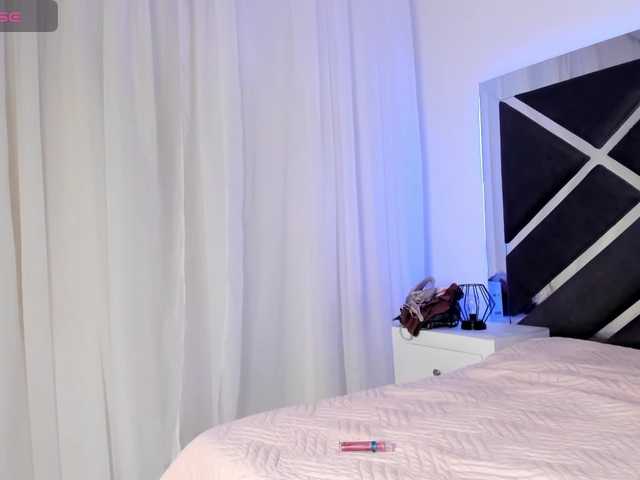 Odette online show from July 10, 4:57 pm