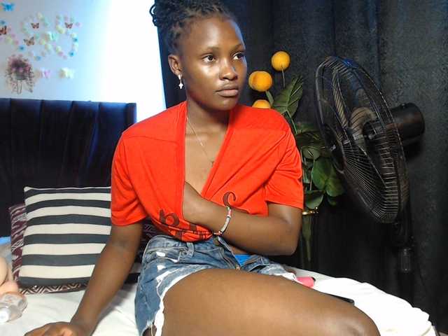 Oliviablue online show from August 15, 11:36 am