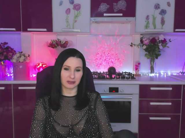 Olivija2020 online show from August 8, 11:27 pm