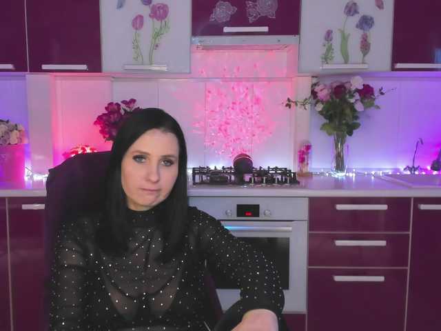 Olivija2020 online show from August 11, 8:55 pm
