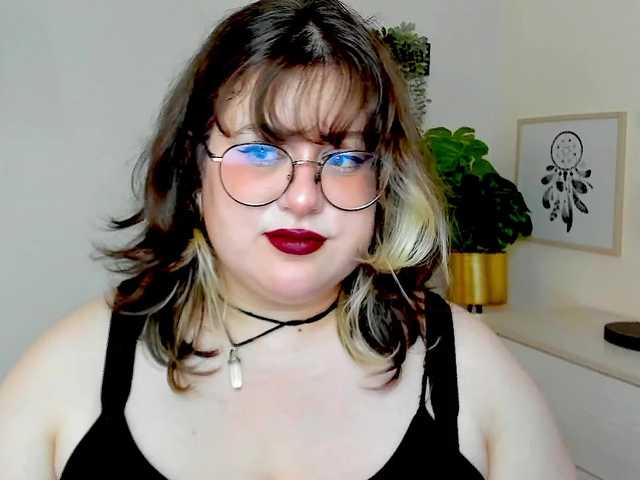 OpheliaLush online show from August 4, 11:18 am