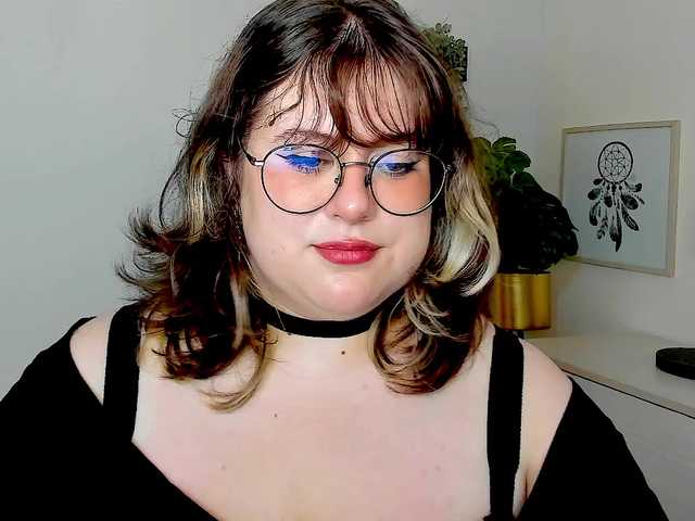 OpheliaLush online show from August 5, 5:27 am