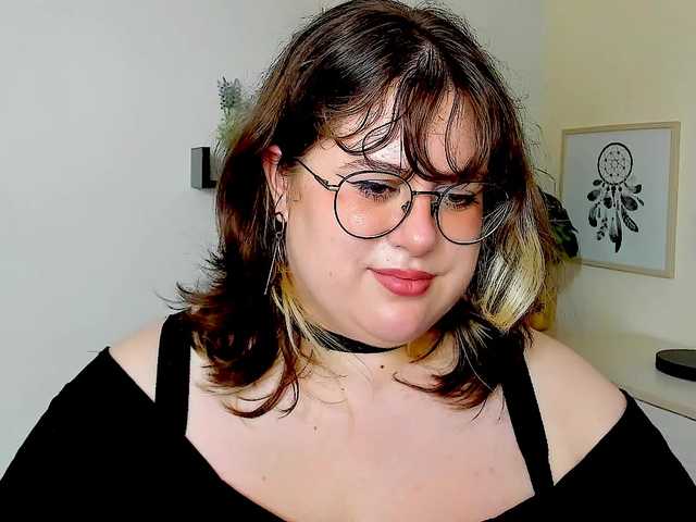 OpheliaLush online show from August 5, 10:35 am