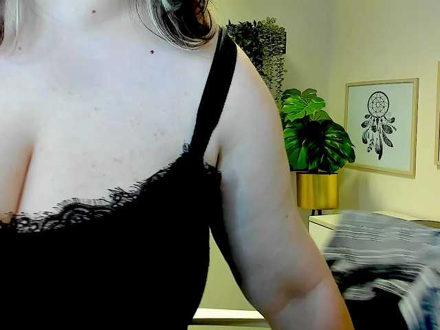 OpheliaLush online show from August 10, 10:05 am