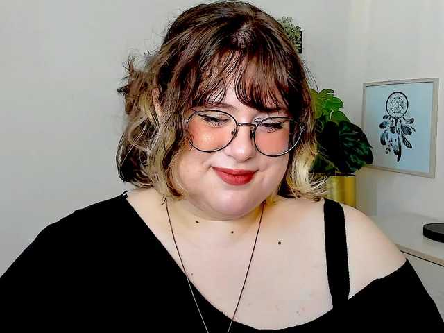 OpheliaLush online show from August 11, 5:42 am