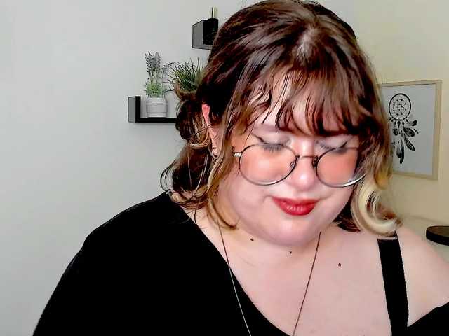OpheliaLush online show from August 11, 10:39 am