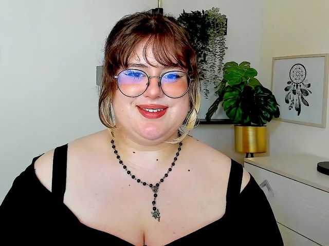 OpheliaLush online show from August 13, 8:50 am