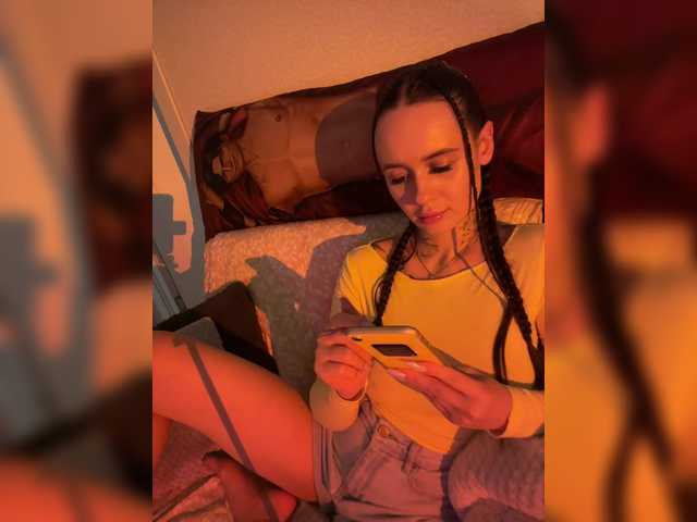 Italianka online show from August 1, 1:22 am