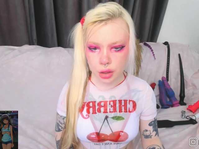 P1nkbutt online show from August 14, 6:28 am