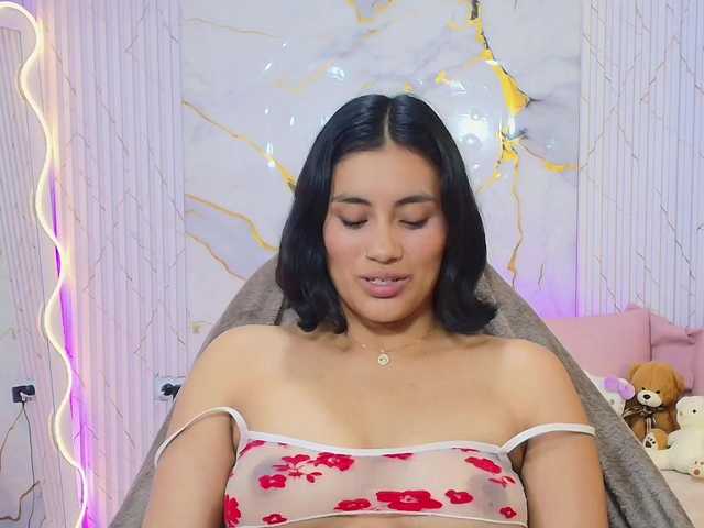 PEACHY-TAY online show from August 6, 2:05 pm