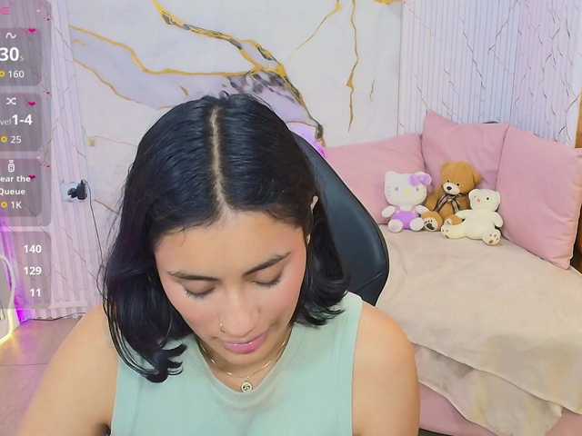 PEACHY-TAY online show from August 7, 3:45 pm